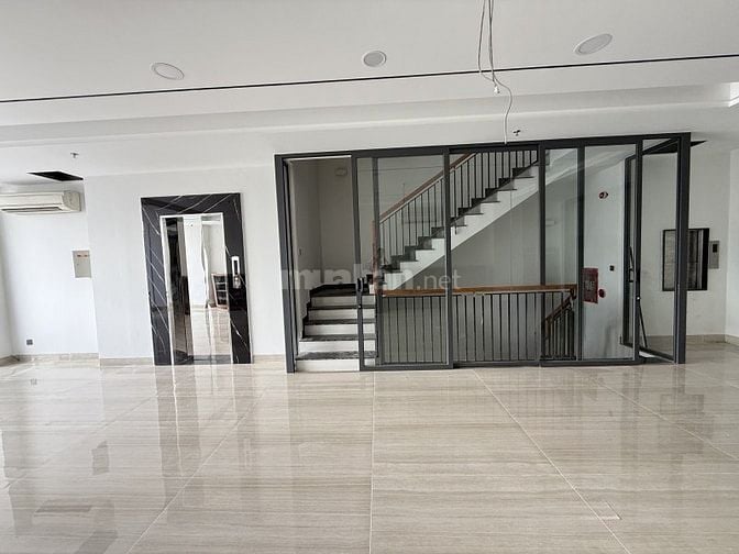 MT HOÀNG VĂN THỤ TB 310M2 10x31 5 tầng T.Máy DT 2,2 TỶ/năm chỉ 109 tỷ