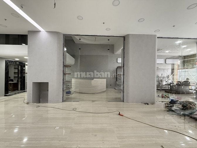 MT HOÀNG VĂN THỤ TB 310M2 10x31 5 tầng T.Máy DT 2,2 TỶ/năm chỉ 109 tỷ