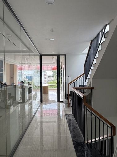 MT HOÀNG VĂN THỤ TB 310M2 10x31 5 tầng T.Máy DT 2,2 TỶ/năm chỉ 109 tỷ