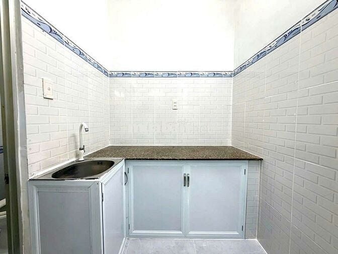 Bán nhà sổ hồng chung đất thổ cư xe hơi đầu cửa