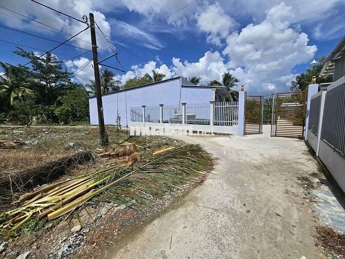 BÁN NỀN GÓC 2 MẶT TIỀN CÁCH CẦU BA LÁNG 1KM