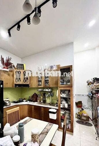 Xe hơi đậu trong nhà, Nguyễn Tư Giản 60m2, 4 tầng, giá 6.65 tỷ.