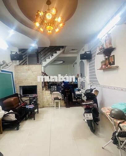 Xe hơi đậu trong nhà, Phan Huy  Ích, 60m2, 4 tầng, giá 6.75 tỷ.