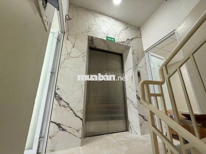 SIÊU PHẨM ỐP KÍNH - 22B Cộng Hoà - DT 6.5x14m, 4 Tầng thang máy !!