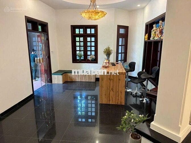 CHO THUÊ NHÀ MẶT TIỀN PHAN KẾ BÍNH – P.ĐA KAO, QUẬN 1