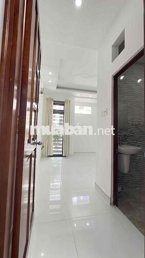 Đừơng số 6 , 56m2 , 4 tầng, shr ,6.2 tỷ Thương  lượng