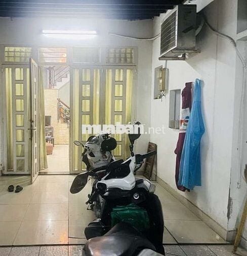 Xe hơi đậu trong nhà, Phan Huy  Ích, 60m2, 4 tầng, giá 6.75 tỷ.