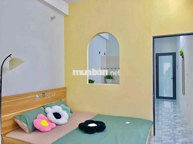 1K1N - CÁCH MẶT ĐƯỜNG 32 CHỈ 200M, 30m2 BAN CÔNG THOÁNG, GẦN GA NHỔN