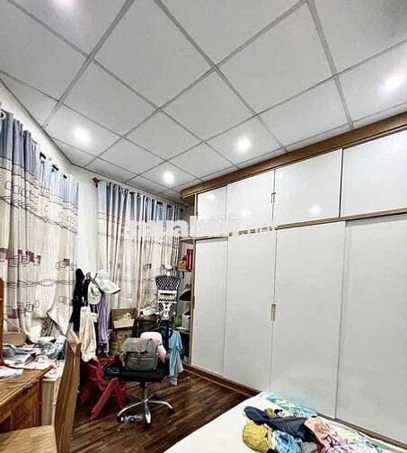 Xe hơi đậu trong nhà, Nguyễn Tư Giản 60m2, 4 tầng, giá 6.65 tỷ.