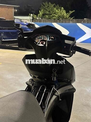 Ab Việt lên thái