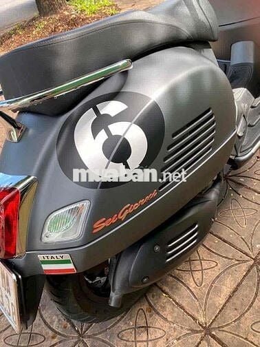 Piaggio Vespa Sei Giorni 2022 Xám 7000km