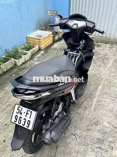 Ab Việt lên thái