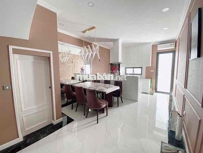 Bán nhà 2 tầng hẻm xe tải thông chỉ 1.650 tỷ full nội thất