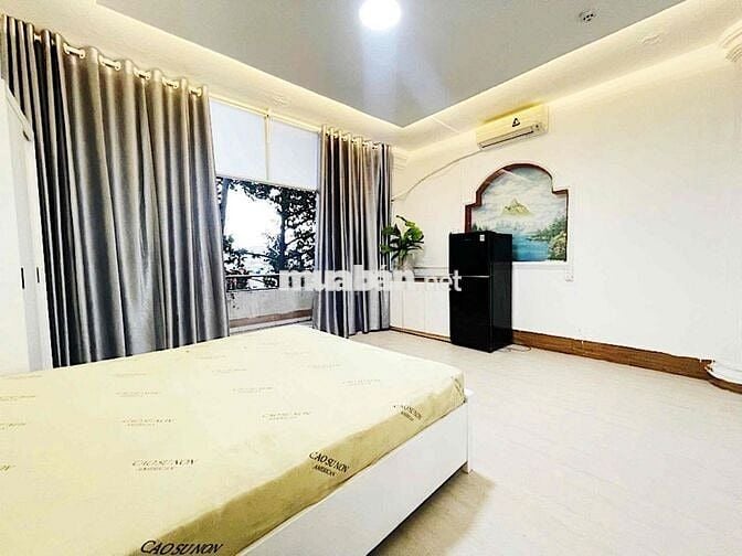 Trống sẵn studio giá siêu mềm ngay đại học Kinh tế HCM cs B