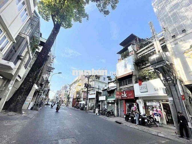 TOÀ NHÀ QUẬN 3 MỚI SỬA ĐẸP GIÁ TỐT 6.5x17 CHỈ 140TR