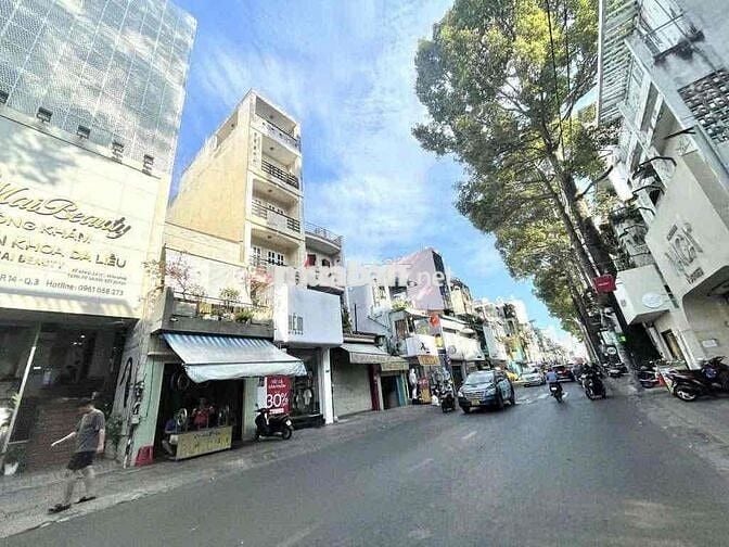 TOÀ NHÀ QUẬN 3 MỚI SỬA ĐẸP GIÁ TỐT 6.5x17 CHỈ 140TR