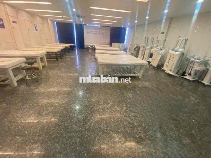 TOÀ NHÀ QUẬN 3 MỚI SỬA ĐẸP GIÁ TỐT 6.5x17 CHỈ 140TR