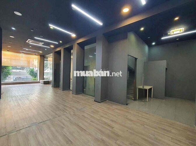 TOÀ NHÀ QUẬN 3 MỚI SỬA ĐẸP GIÁ TỐT 6.5x17 CHỈ 140TR