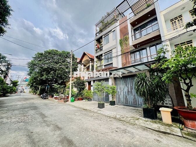 GIÁ HIẾM_ĐẤT KHU DÂN CƯ VIP HOÀNG DIỆU 2_XÂY CAO TẦNG_NGANG 5x17m