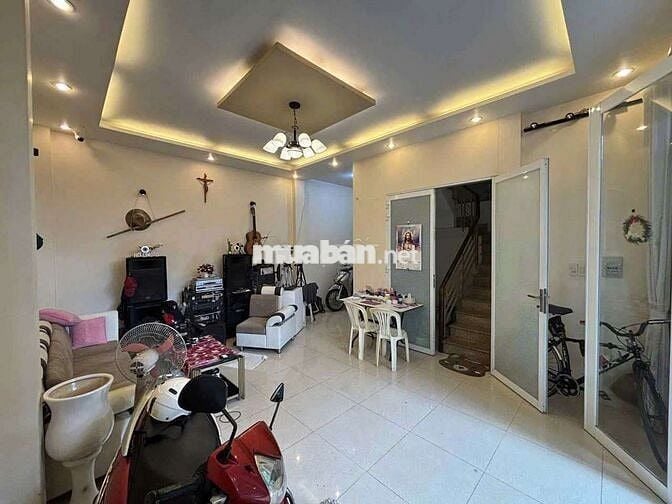 CHO THUÊ NHÀ MẶT TIỀN TRẦN XUÂN SOẠN – QUẬN 7