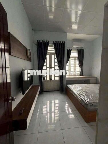 Nhà trệt 1 lầu 2pn 2vs hẻm ô tô