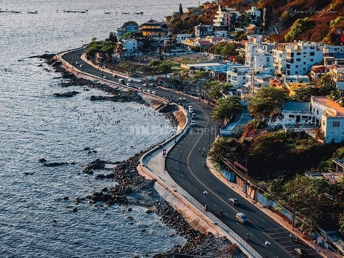 Bán gấp lô đất ngang 10m dài 30 mét ngay đường Ven Biển đang mở rộng.