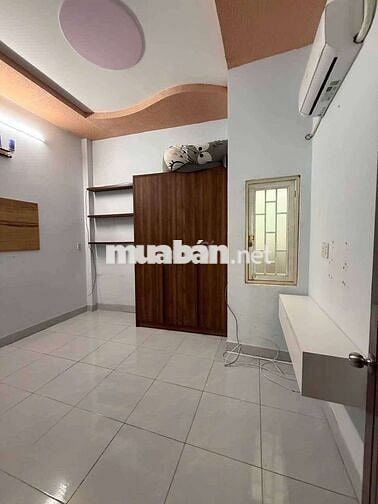 Nhà trệt 1 lầu 2pn 2vs hẻm ô tô