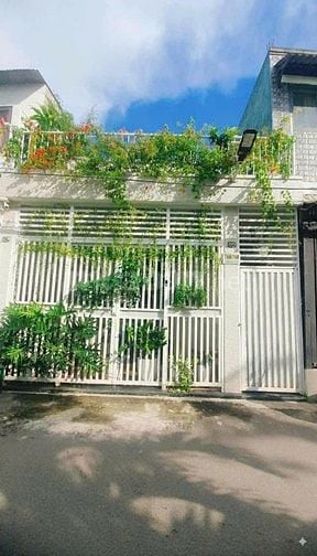 CHUYỂN NHƯỢNG NHÀ ĐẸP - Khu Vực Dân Trí Cao, Thoáng và Không Ngập