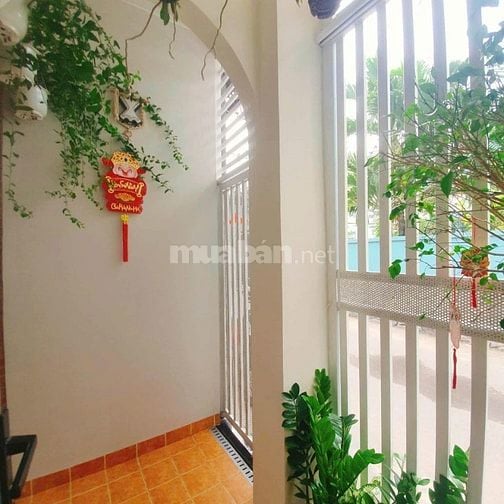 CHUYỂN NHƯỢNG NHÀ ĐẸP - Khu Vực Dân Trí Cao, Thoáng và Không Ngập