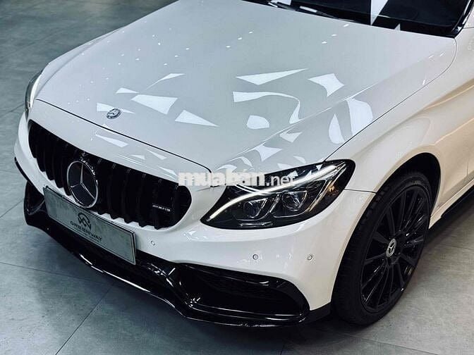 Mercedes Benz C Class 2015 C300 AMG - 84000 km