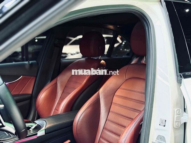 Mercedes Benz C Class 2015 C300 AMG - 84000 km