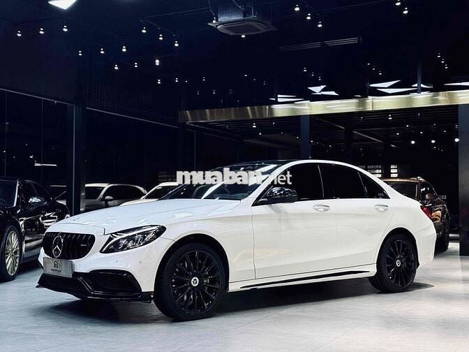 Mercedes Benz C Class 2015 C300 AMG - 84000 km