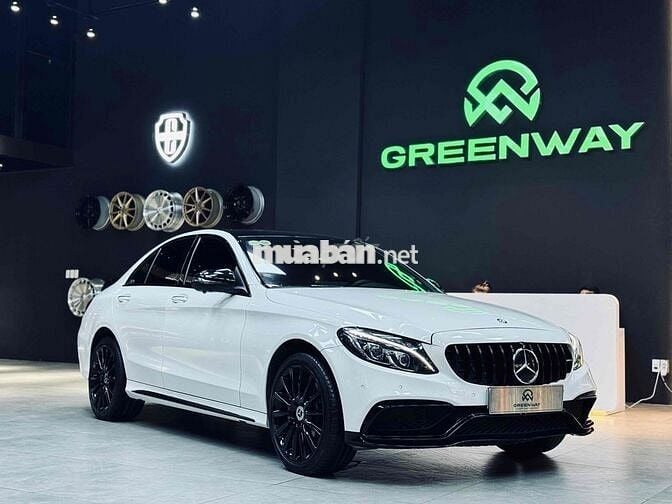 Mercedes Benz C Class 2015 C300 AMG - 84000 km