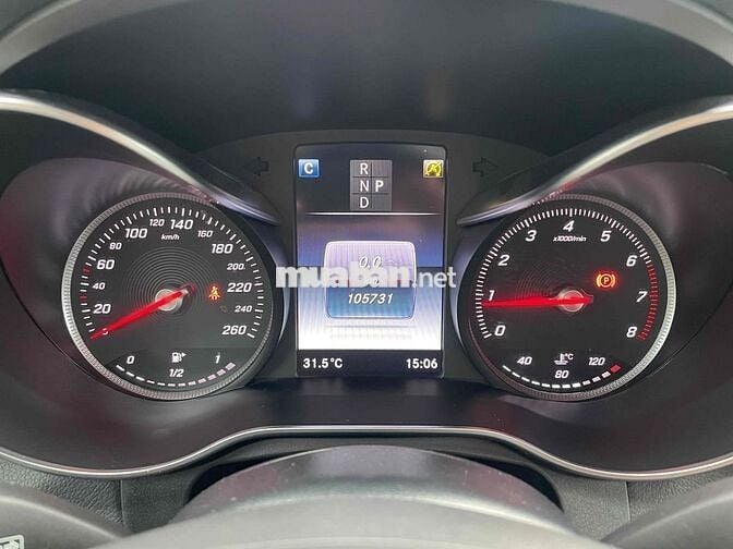 Mercedes Benz GLC250 4MATIC năm 2018 Đen xe 1 chủ