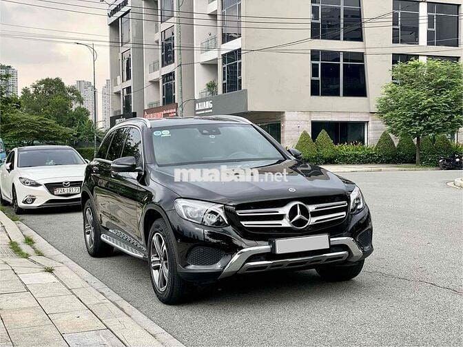 Mercedes Benz GLC250 4MATIC năm 2018 Đen xe 1 chủ
