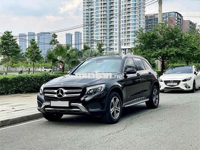 Mercedes Benz GLC250 4MATIC năm 2018 Đen xe 1 chủ