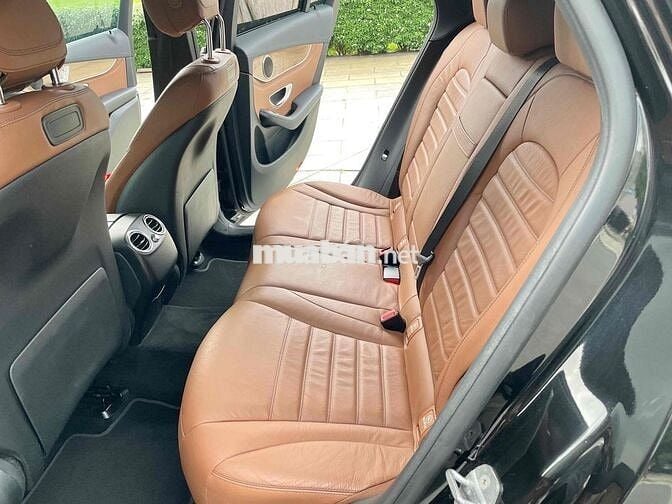 Mercedes Benz GLC250 4MATIC năm 2018 Đen xe 1 chủ