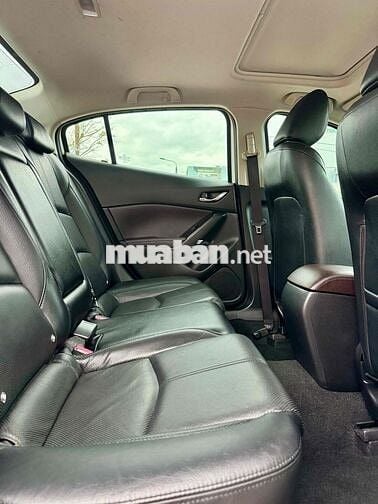 Mazda 3 2019 1.5L Luxury - 22000 km