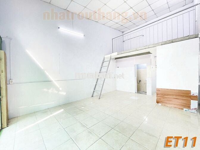 Mặt bằng kiot có chỗ ở lại gần chợ Thạch Đà