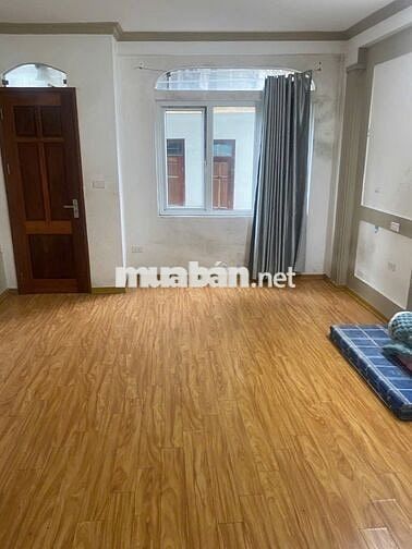 Cần cho thuê nhà 5 tầng vừa ở vừa kinh doanh ở ngõ 467 Lĩnh Nam 30m2x5