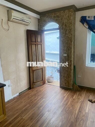 Cần cho thuê nhà 5 tầng vừa ở vừa kinh doanh ở ngõ 467 Lĩnh Nam 30m2x5