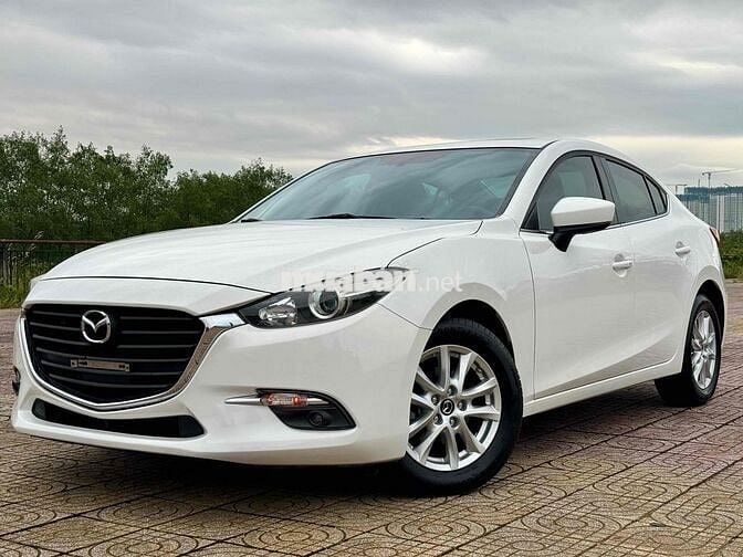 Mazda 3 2019 1.5L Luxury - 22000 km