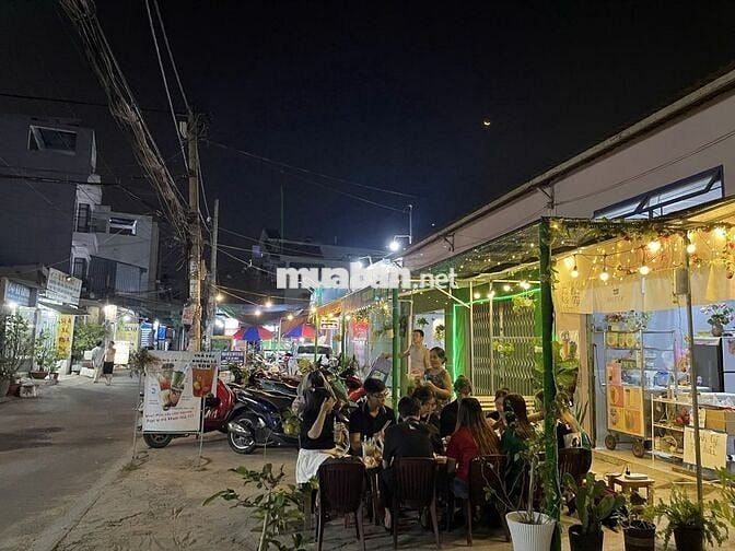 Mặt bằng kiot có chỗ ở lại gần chợ Thạch Đà