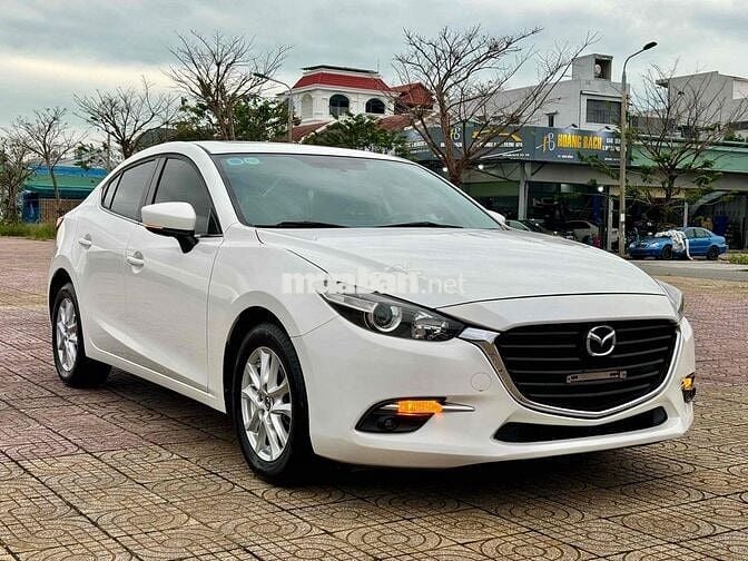 Mazda 3 2019 1.5L Luxury - 22000 km