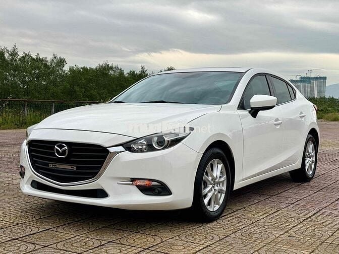 Mazda 3 2019 1.5L Luxury - 22000 km