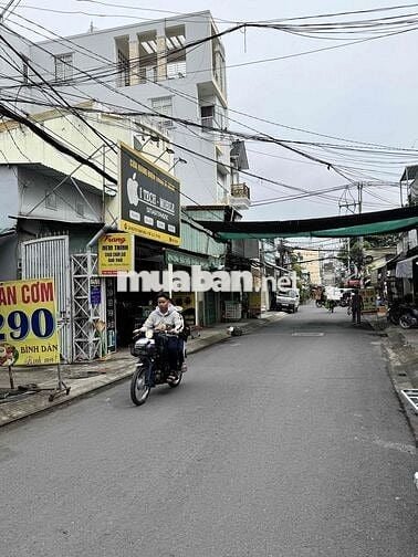 bán gấp nhà mặt tiền đường nhựa 10m. trung mỹ tây giáo sứ bạch đằng