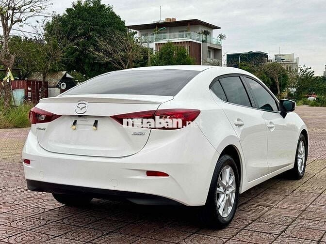Mazda 3 2019 1.5L Luxury - 22000 km