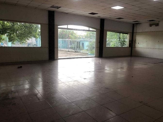 KHO CHO THUÊ MẶT TIỀN QL1A GẦN CHỢ BÌNH CHÁNH 