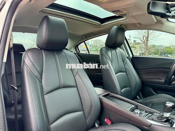 Mazda 3 2019 1.5L Luxury - 22000 km