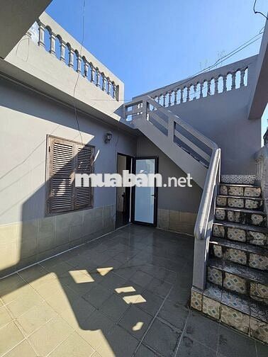 Cho thuê NHÀ – 15tr , 5pn, 3 wc .  Ngõ 165 Định Công, Hoàng Mai